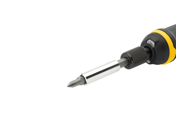 Акумуляторний шурупокрут STANLEY 4V із зарядним пристроєм та бітами